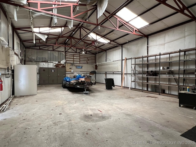 1380 N Lakeview Ave, Mannford, OK 74044 - view of garage