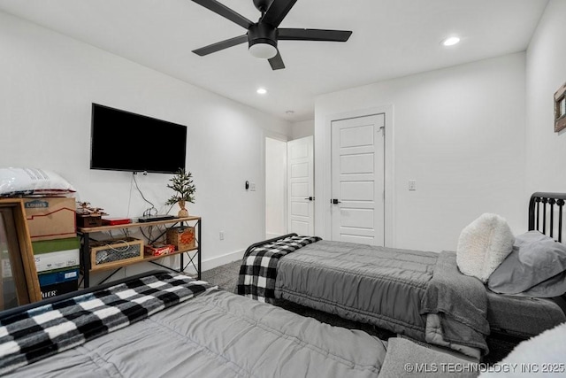bedroom featuring recessed lighting, carpet floors, a ceiling fan, and baseboards