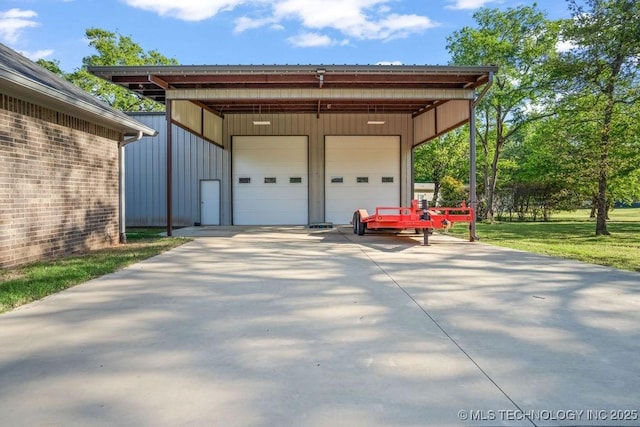 garage featuring a garage