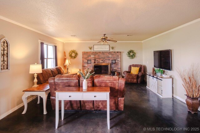 3745 E 420th Rd, Adair, OK 74330 - living area featuring a textured ceiling, finished concrete flooring, baseboards, and ornamental molding
