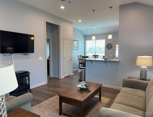 living room with recessed lighting, baseboards, dark wood-style flooring, and lofted ceiling
