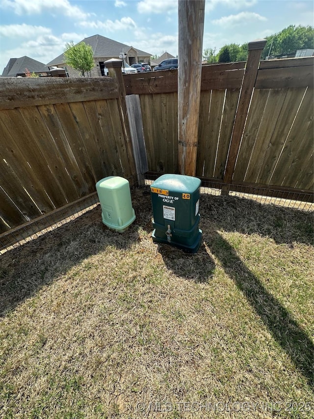 exterior details featuring fence