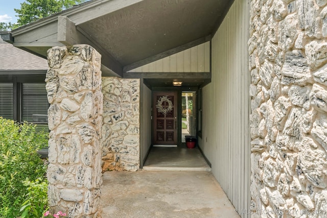 501 E Yuma Dr, Broken Arrow, OK 74011 - view of exterior entry with stone siding