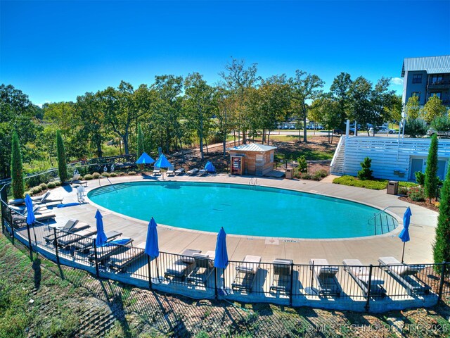64 Hill St, Carlton Landing, OK 74432