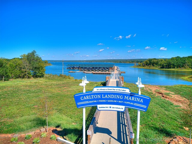 64 Hill St, Carlton Landing, OK 74432