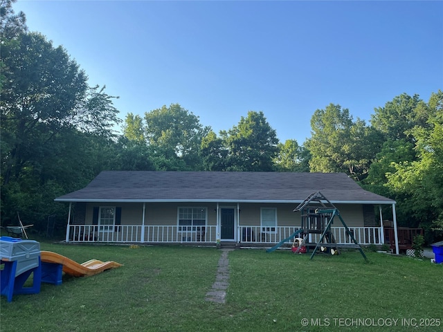 27121 E 161st St S, Coweta, OK 74429 - view of front of home with covered porch and a front yard