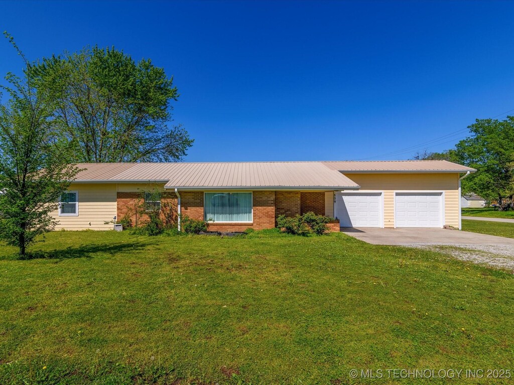 109 N Gertrude, Copan, OK 74022 - photo 1