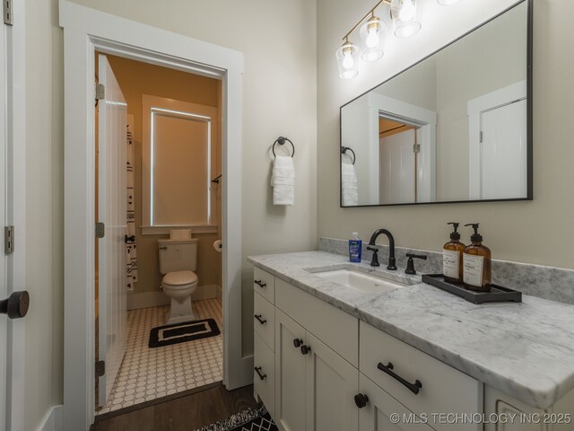 31 Park St, Carlton Landing, OK 74432 - full bath featuring baseboards, vanity, and toilet