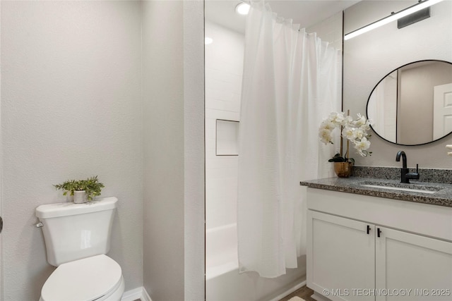 8219 S 67th W Ave, Tulsa, OK 74066 - full bath featuring vanity, shower / bath combination with curtain, and toilet