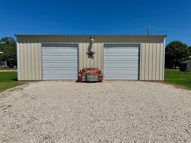 view of detached garage