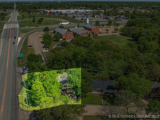 900 Briarwood Dr, Bartlesville, OK 74006 - photo 38