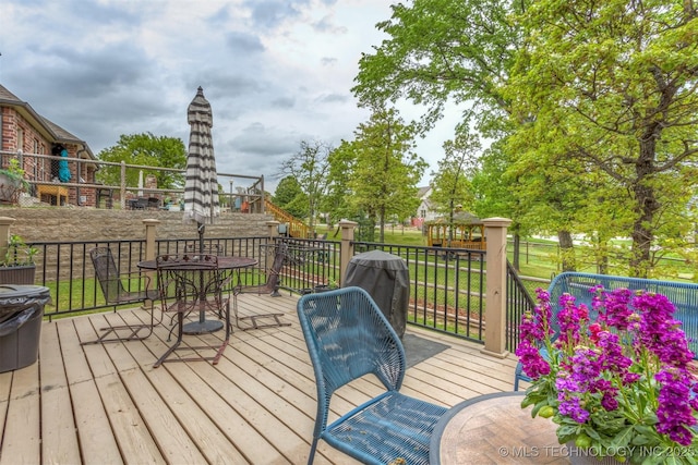 461 Cross Timbers Blvd, Sapulpa, OK 74066 - wooden deck featuring outdoor dining space