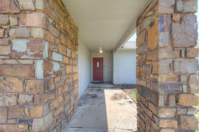 3249 S 138th E Ave, Tulsa, OK 74134 - entrance to property featuring stone siding