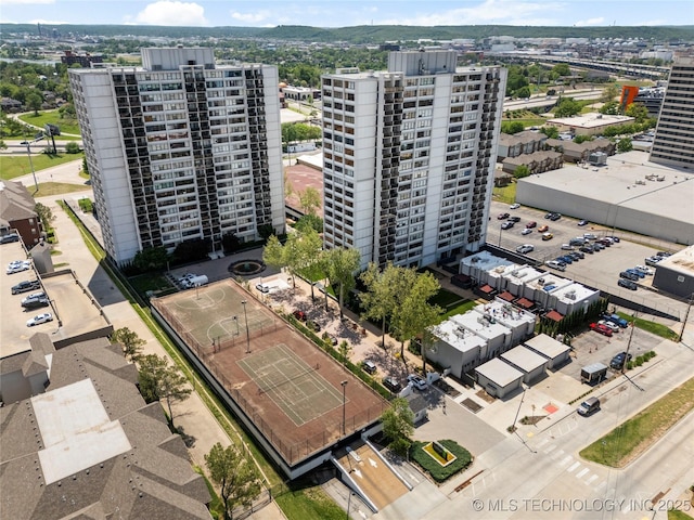 450 W 7th St Unit 1902, Tulsa, OK 74119 - drone / aerial view with a city view