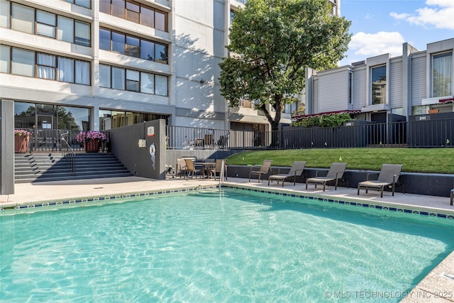 450 W 7th St Unit 1902, Tulsa, OK 74119 - community pool featuring fence