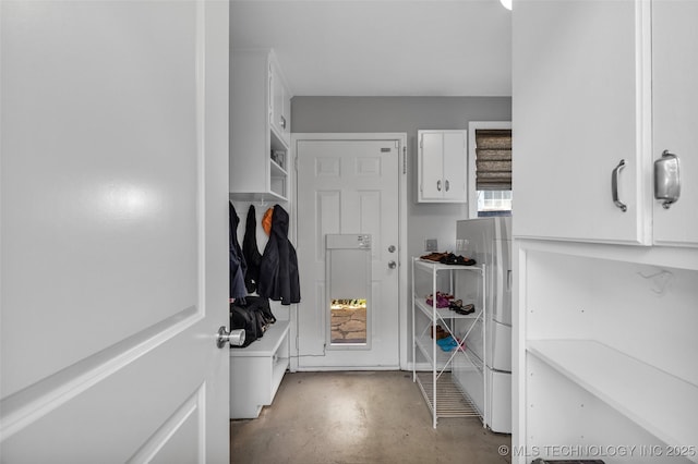 3334 S Wheeling Ave, Tulsa, OK 74105 - interior space featuring cabinet space