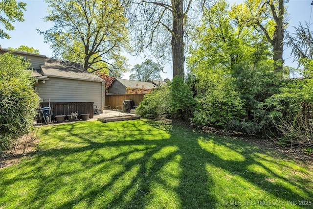 3334 S Wheeling Ave, Tulsa, OK 74105 - view of yard with fence