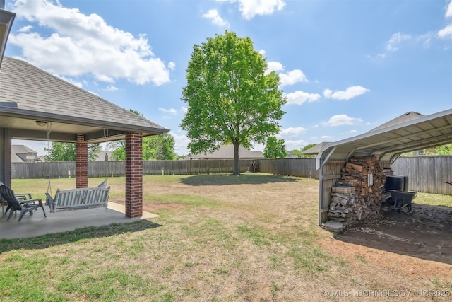 view of yard featuring a fenced backyard