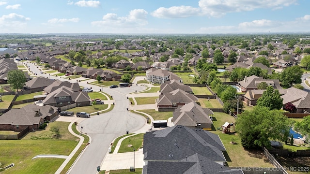 9218 N 141st E Ave, Owasso, OK 74055 - birds eye view of property with a residential view