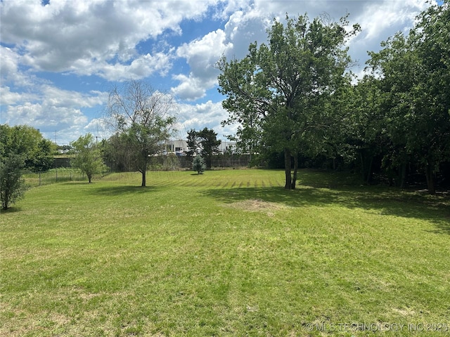 2621 Chuckwa St, Durant, OK 74701 - view of yard