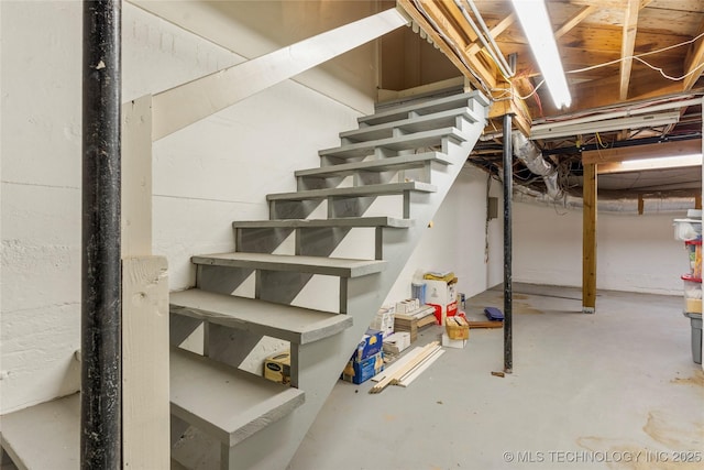 3855 S Utica Ave, Tulsa, OK 74105 - unfinished basement with stairway