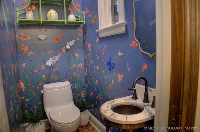 2156 S Owasso Pl, Tulsa, OK 74114 - half bath featuring a sink and toilet