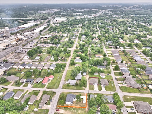 543 N Ridgeway St, Sapulpa, OK 74066 - aerial overview of property's location featuring property boundaries highlighted and nearby suburban area