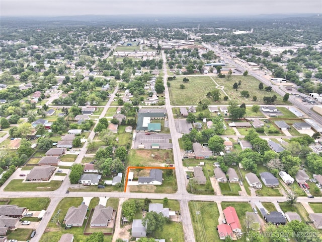 543 N Ridgeway St, Sapulpa, OK 74066 - aerial view of property and surrounding area featuring property parcel outlined and nearby suburban area