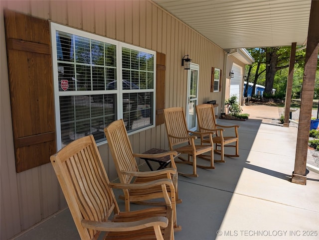 277 Oak Hollow Rd, Eufaula, OK 74432 - view of patio featuring a porch