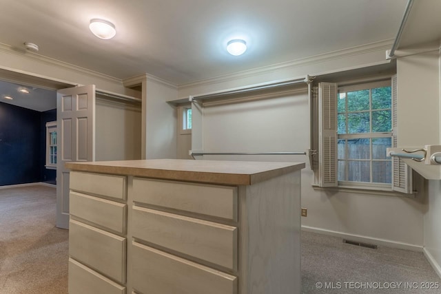 3505 S Birmingham Ave, Tulsa, OK 74105 - walk in closet featuring visible vents and light carpet