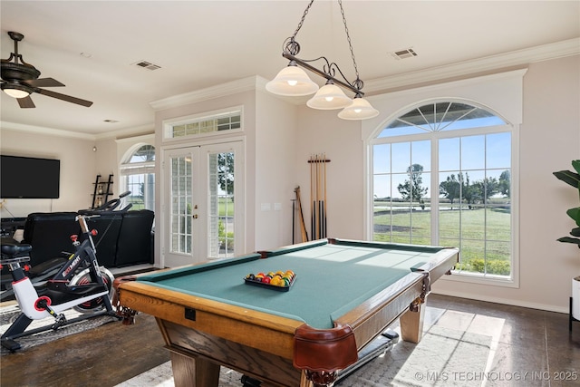 rec room with visible vents and crown molding