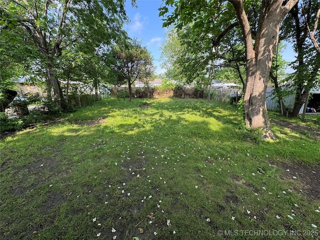 2122 N Florence Ave, Tulsa, OK 74110 - view of yard