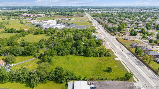 9930 N Garnett Rd, Owasso, OK 74055