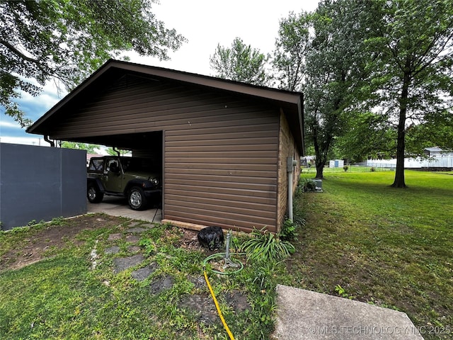 view of outdoor structure with an outdoor structure