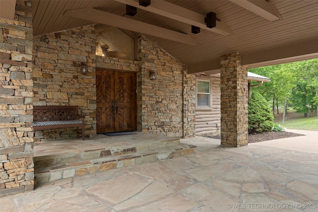 view of patio with a ceiling fan