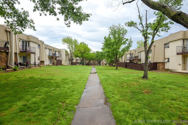 6727 S Richmond Ave Unit 632, Tulsa, OK 74136 - view of grassy yard with a residential view