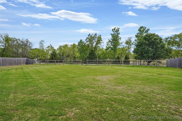 15916 E 106th Pl, Owasso, OK 74055 - view of yard with fence