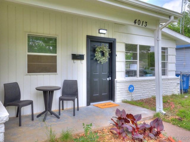 view of property entrance