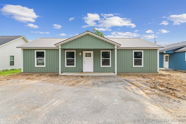 126 S Wilder St, Chouteau, OK 74337 - photo 1