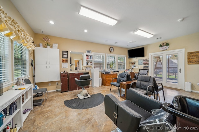 9998 E 460th Rd, Claremore, OK 74017 - living room with baseboards and recessed lighting