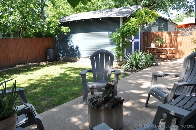 1304 W Easton St, Tulsa, OK 74127 - view of patio
