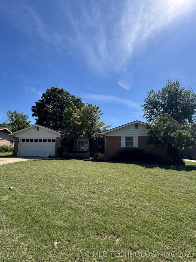 2305 S Hickory Pl, Broken Arrow, OK 74012 - ranch-style house with brick siding, a front lawn, driveway, and a garage