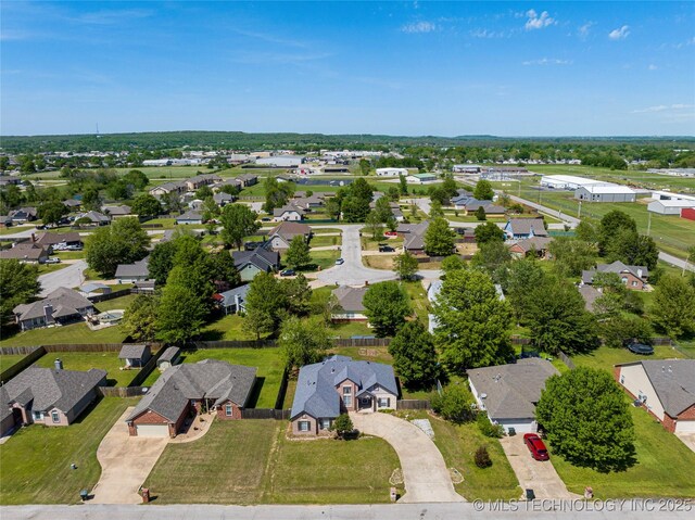 1007 W Beech St, Skiatook, OK 74070 - birds eye view of property with a residential view