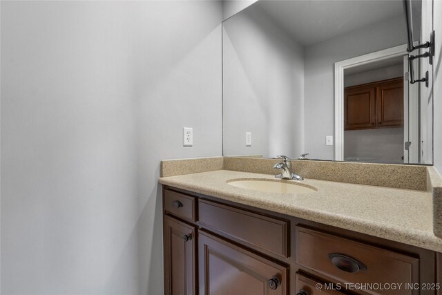 9502 S 73rd E Ave, Tulsa, OK 74133 - bathroom with vanity