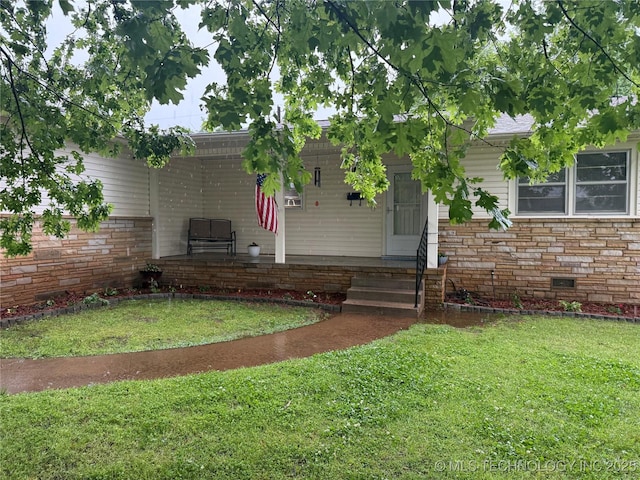 116 S Camden St, Muskogee, OK 74403 - back of property featuring a lawn