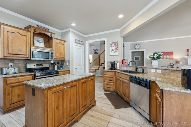 7408 E Forest Ridge Blvd, Broken Arrow, OK 74014 - kitchen with backsplash, appliances with stainless steel finishes, light stone countertops, a sink, and a peninsula