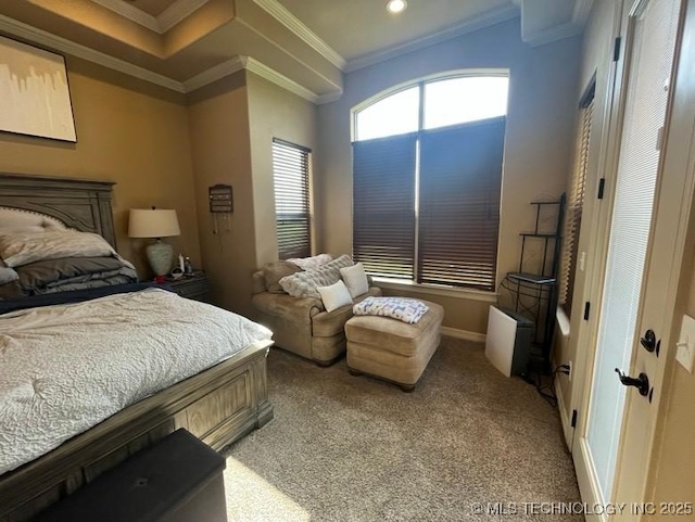bedroom featuring baseboards, ornamental molding, light carpet, and recessed lighting