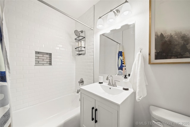 full bathroom with toilet, shower / bathtub combination with curtain, and vanity