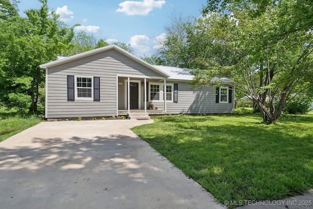 109 S Coo Y Yah St, Pryor, OK 74361 - ranch-style home with a porch, metal roof, and a front yard