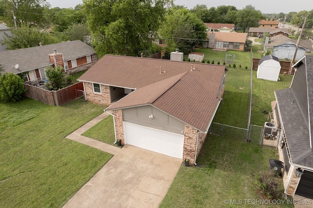 bird's eye view with a residential view